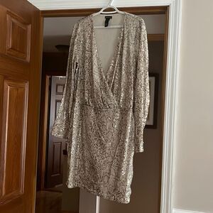 Shimmering Sequined Dress - NEVER WORN!